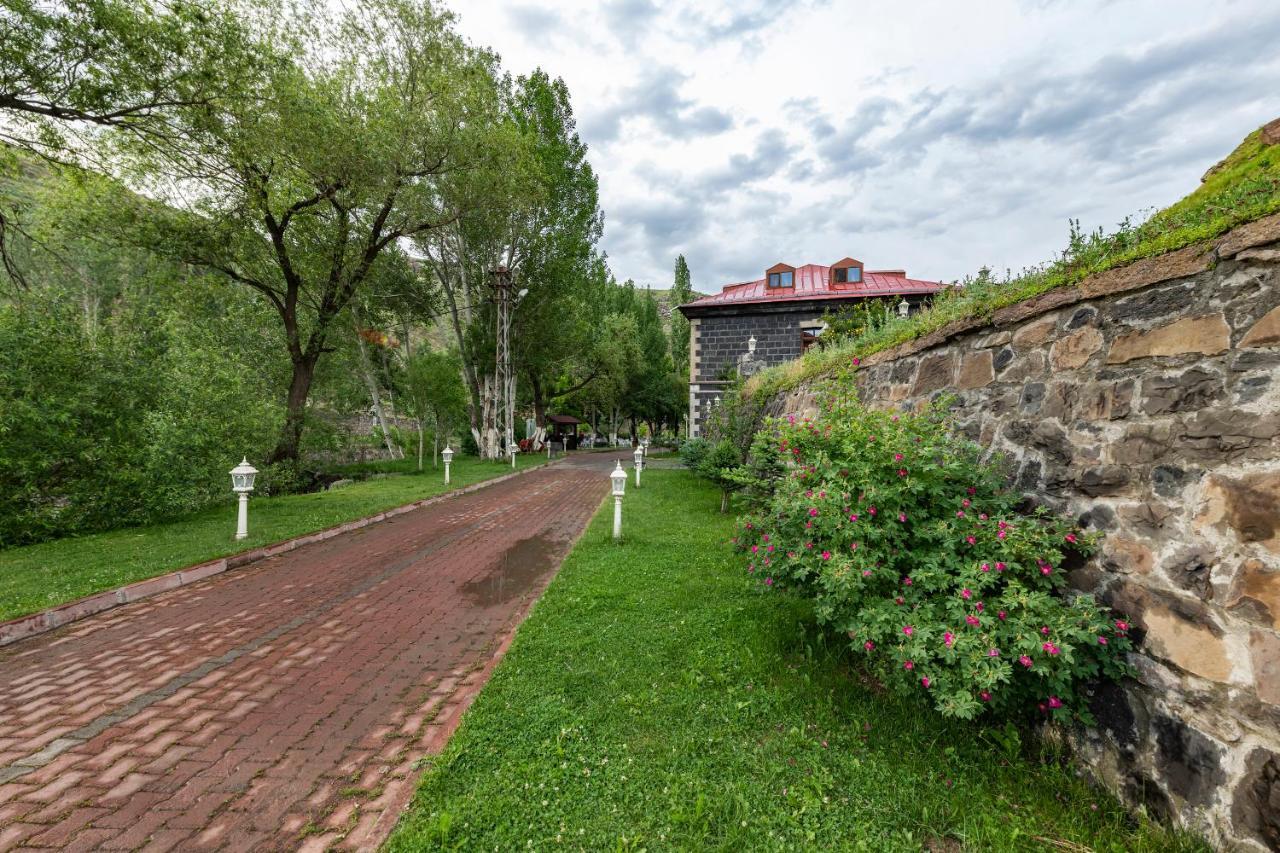 Hotel Katerina Sarayi 1877 Kars Exterior photo